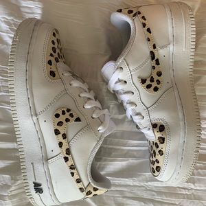 SOLD ON CURTSEY❌Customized Air Force 1